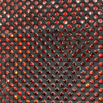 DARING RED